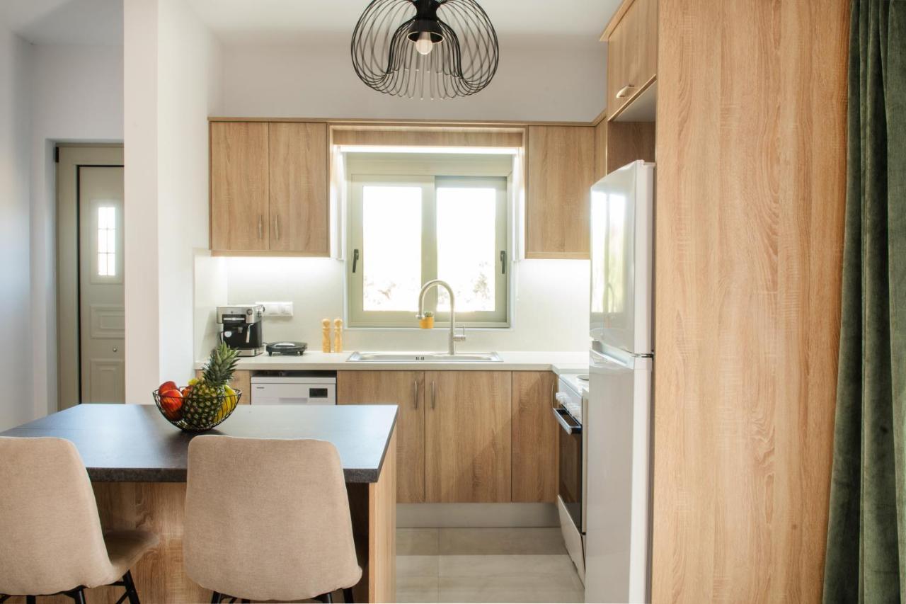 Alonakia Home Suites フィリアトラ エクステリア 写真