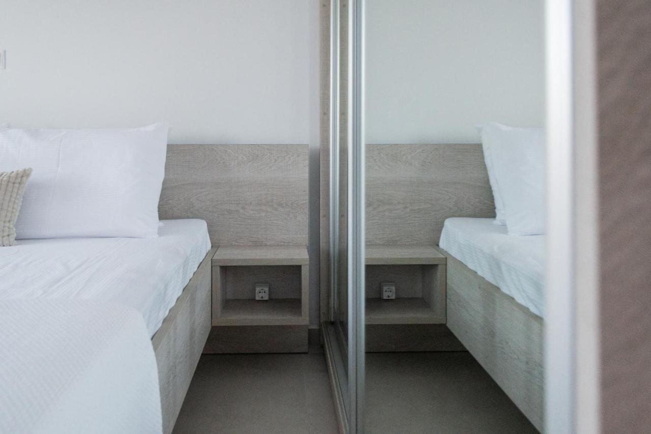 Alonakia Home Suites フィリアトラ エクステリア 写真