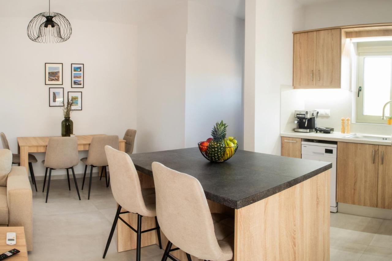 Alonakia Home Suites フィリアトラ エクステリア 写真